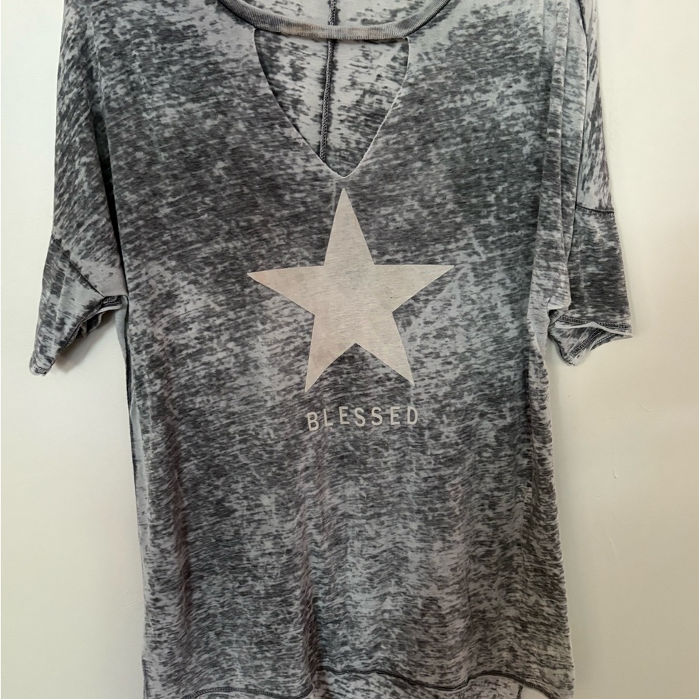 T Party Fashion Gray and Black Patterned Tee